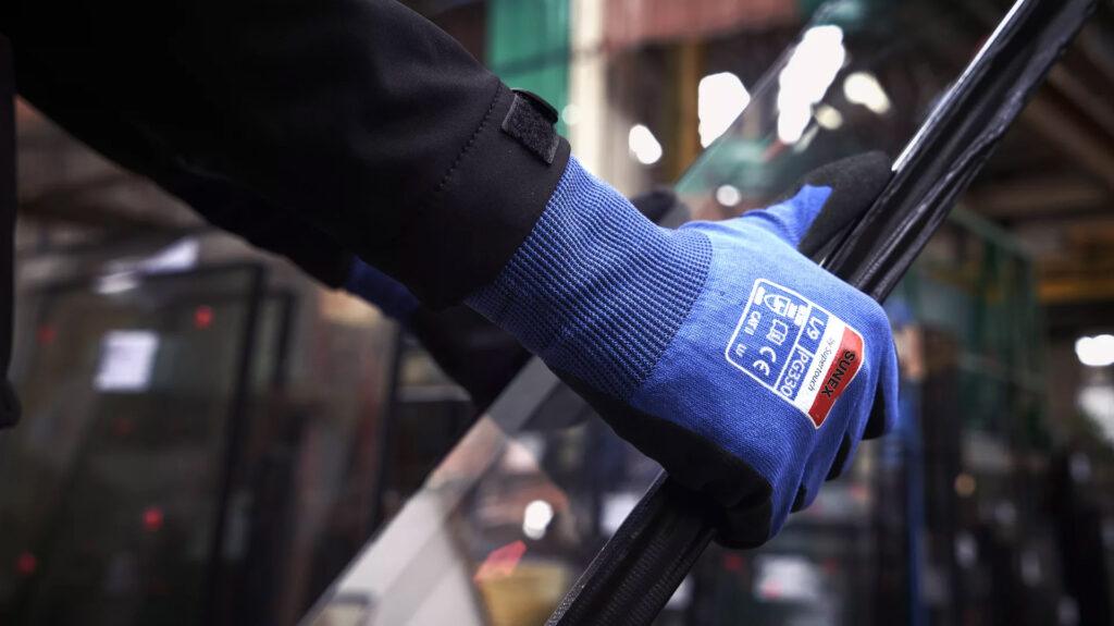 دستکش های مقاوم در برابر برش